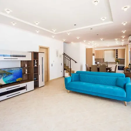 Villa Cyan *